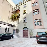 Apartment Market Square View 2 As R26 79 M2 Wroclaw