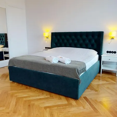 Apartment Market Square View 2 As R26 79 M2 Wroclaw