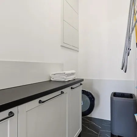 Market Square View 2 As R26 79 M2 Wrocław